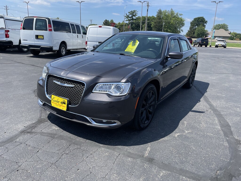 Used 2015 Chrysler 300 Limited Sedan