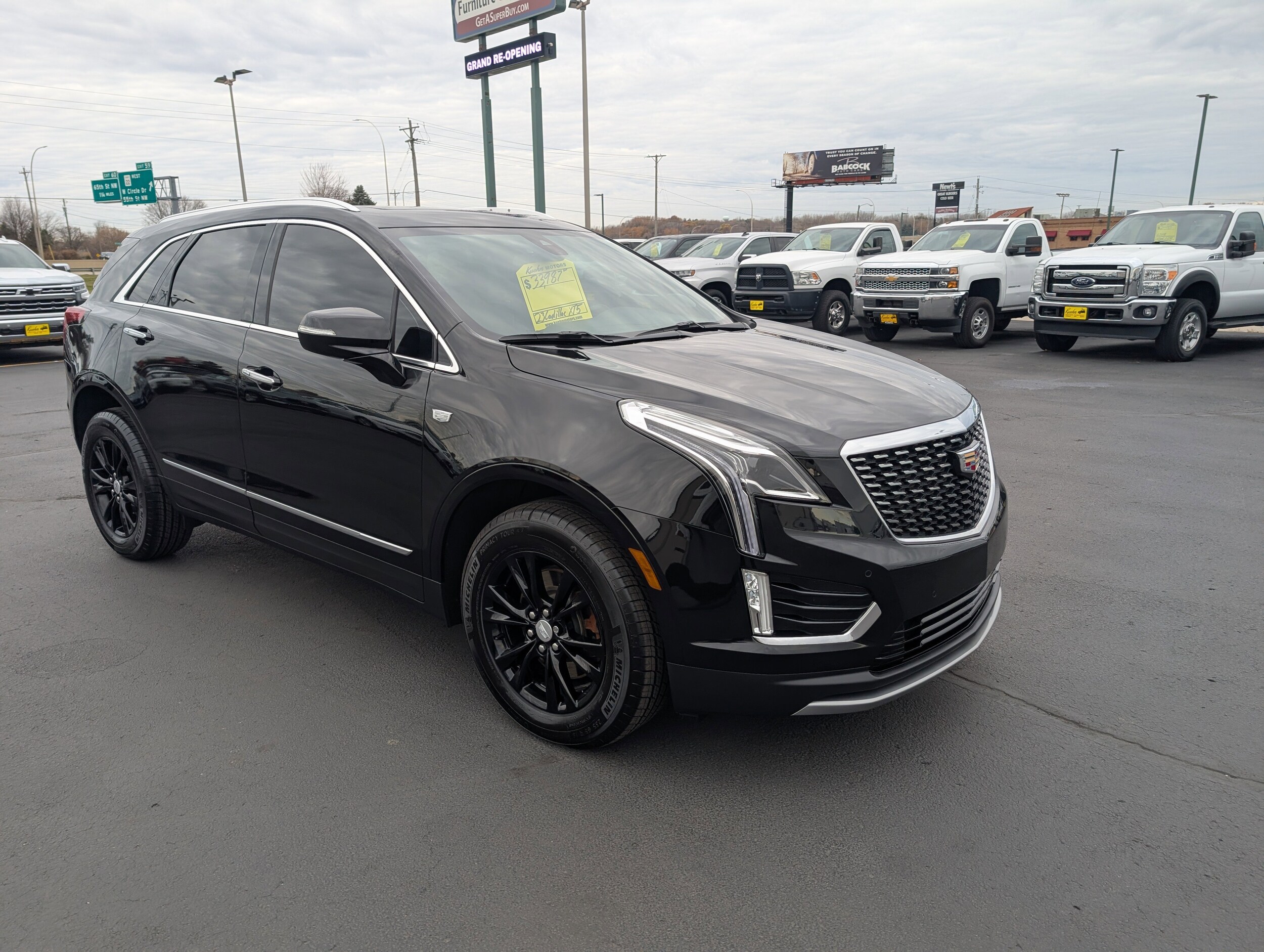 2023 Cadillac XT5 Premium Luxury photo 2