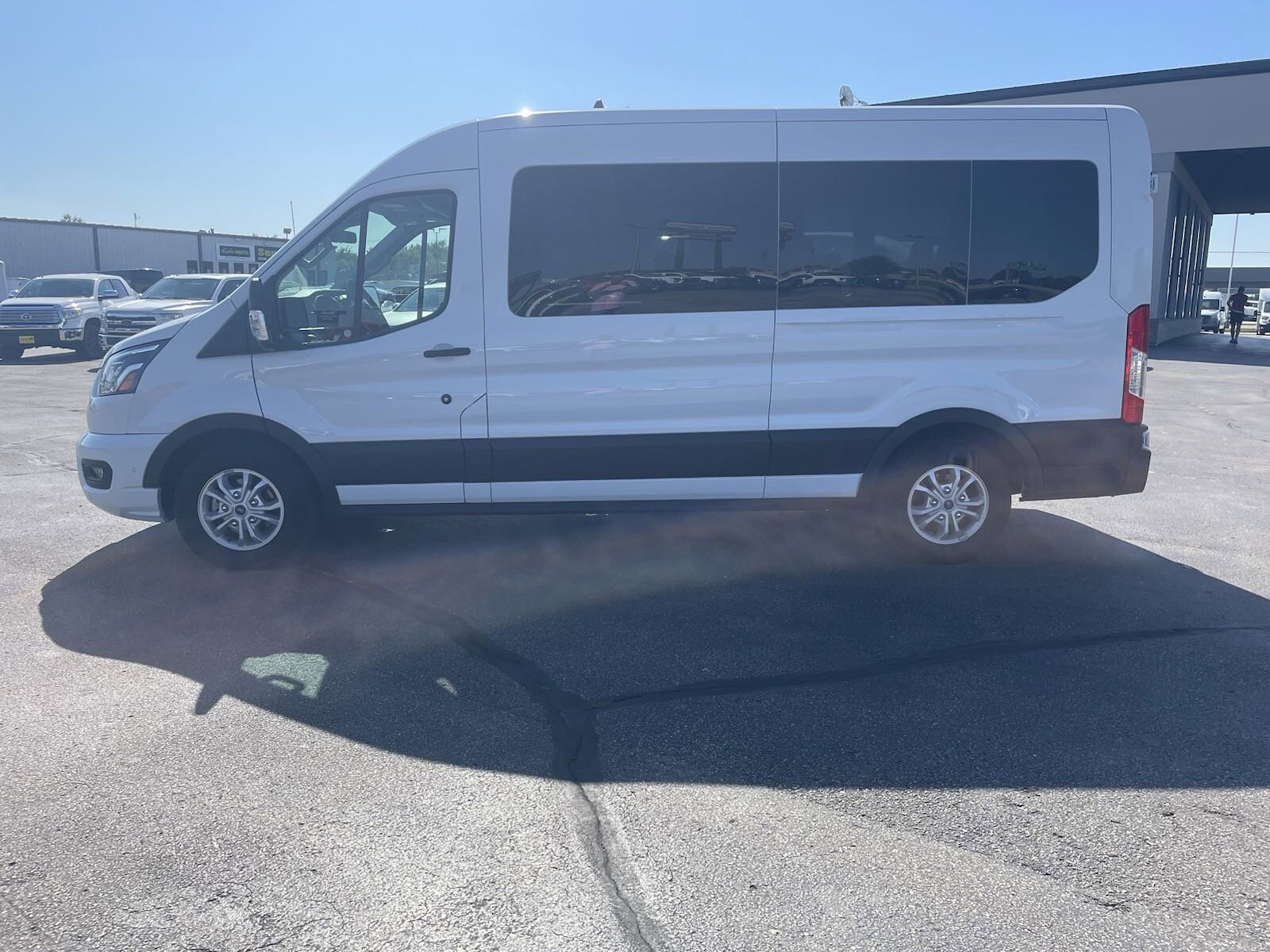 2023 Ford Transit photo 4