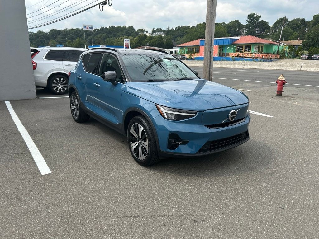 Certified 2023 Volvo XC40 Recharge Pure Electric Plus SUV