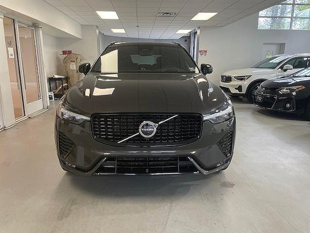 Certified 2022 Volvo XC60 R-Design SUV