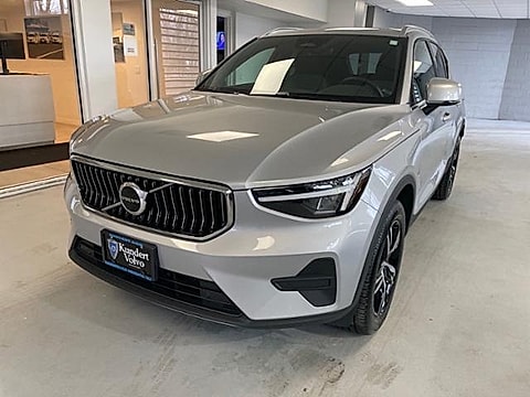 2025 Volvo XC40 Core - Photo 6