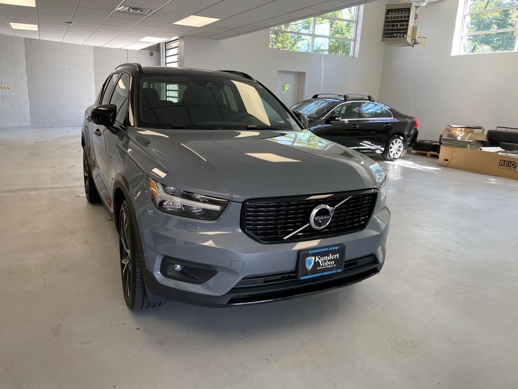 Certified 2022 Volvo XC40 R-Design with VIN YV4162UM7N2648648 for sale in Hasbrouck Heights, NJ