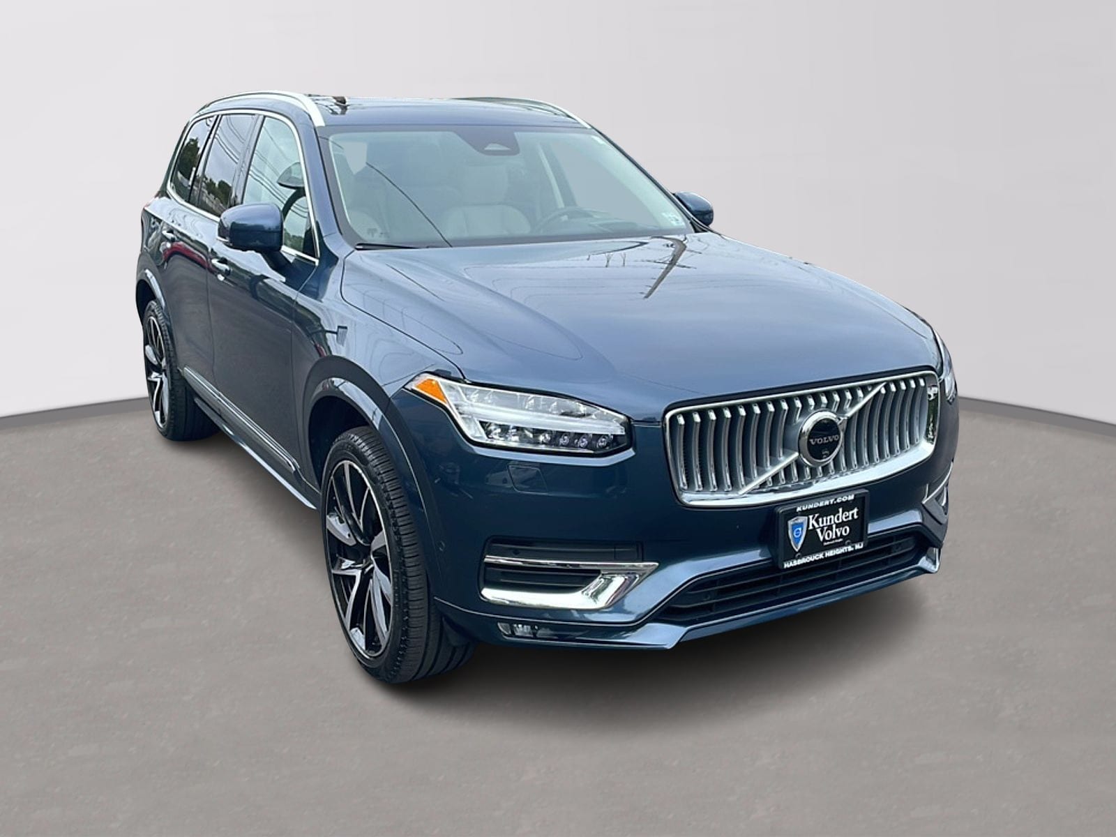 2024 Volvo XC90 Ultimate's photo