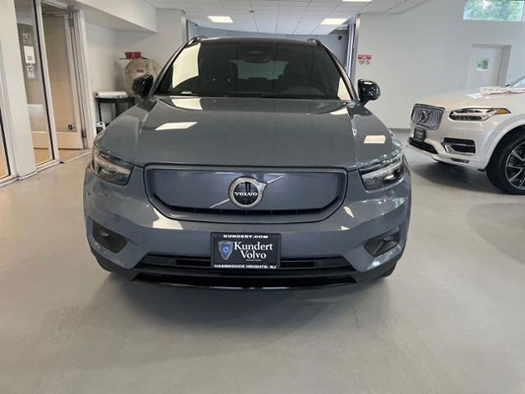 Certified 2022 Volvo XC40 Recharge Twin Pure Electric Twin Ultimate SUV