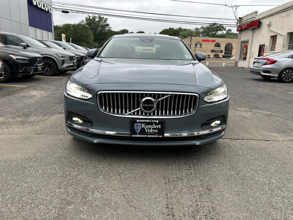 Certified 2023 Volvo S90 B6 AWD Plus Bright Sedan