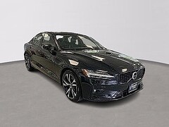 2024 Volvo S60 Core Dark Theme Sedan