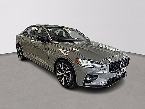 2024 Volvo S60 Core's photo