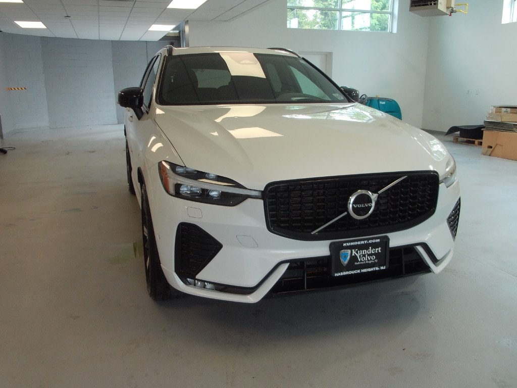 Certified 2022 Volvo XC60 R-Design with VIN YV4062RM7N1905883 for sale in Hasbrouck Heights, NJ