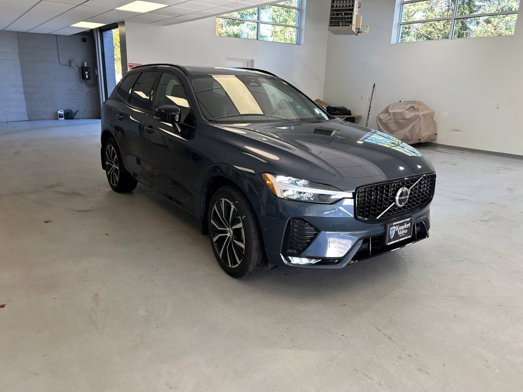 2024 Volvo XC60 Plus