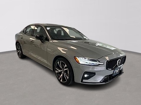 2024 Volvo S60 Core's photo