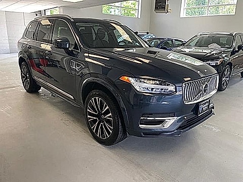 2023 Volvo XC90 Plus's photo