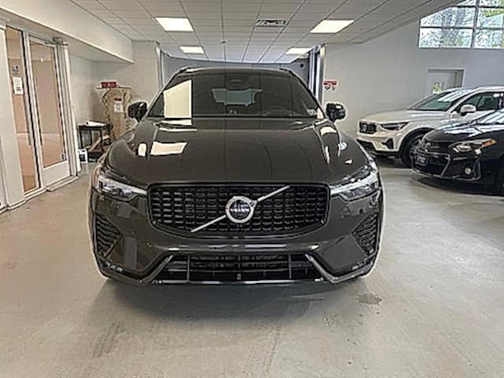 Certified 2022 Volvo XC60 R-Design SUV