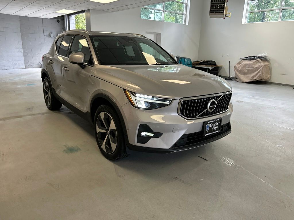 2024 Volvo XC40