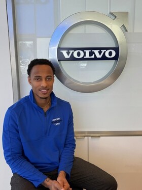 Staff member Shawn Harris from ID_a5ad76872d22