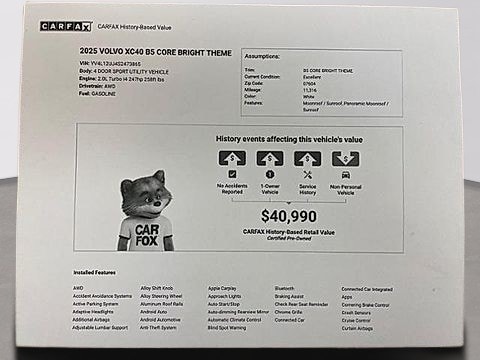 2025 Volvo XC40 Core's photo