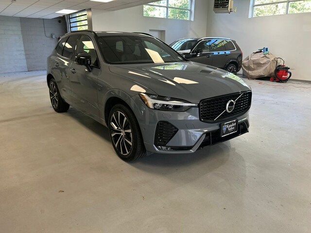 2024 Volvo XC60 B5 Plus Dark SUV