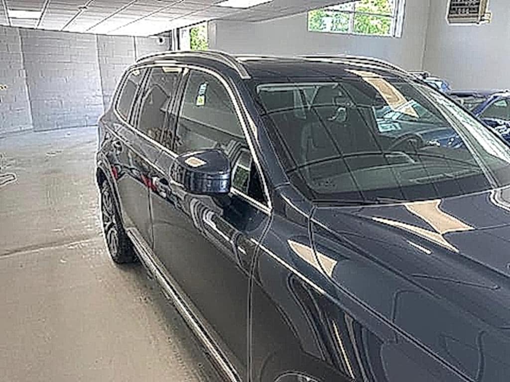 Certified 2023 Volvo XC90 Recharge Plug-In Hybrid Plus Bright Theme SUV