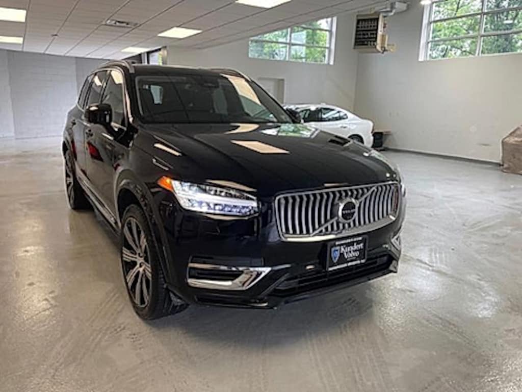 Certified 2023 Volvo XC90 Recharge Plug-In Hybrid Plus Bright Theme SUV