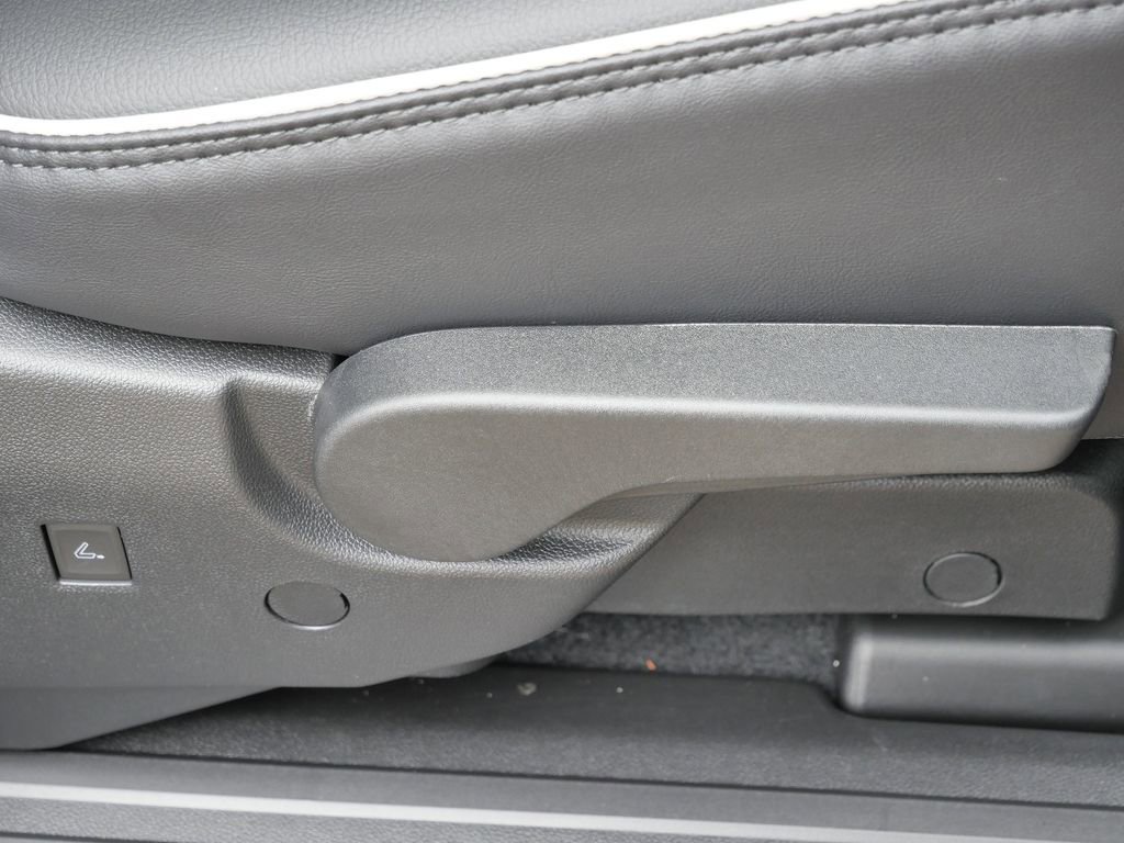 2026 GMC Acadia Denali - Photo 29