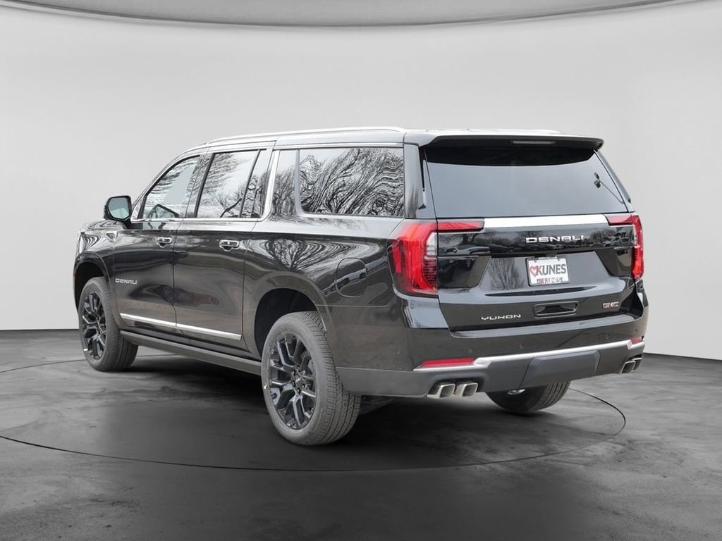 2026 GMC Yukon XL Denali - Photo 9