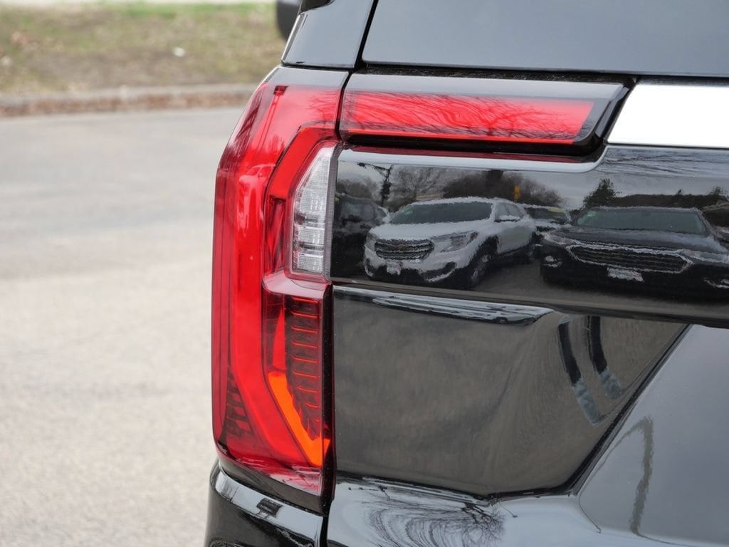 2026 GMC Yukon XL Denali - Photo 11
