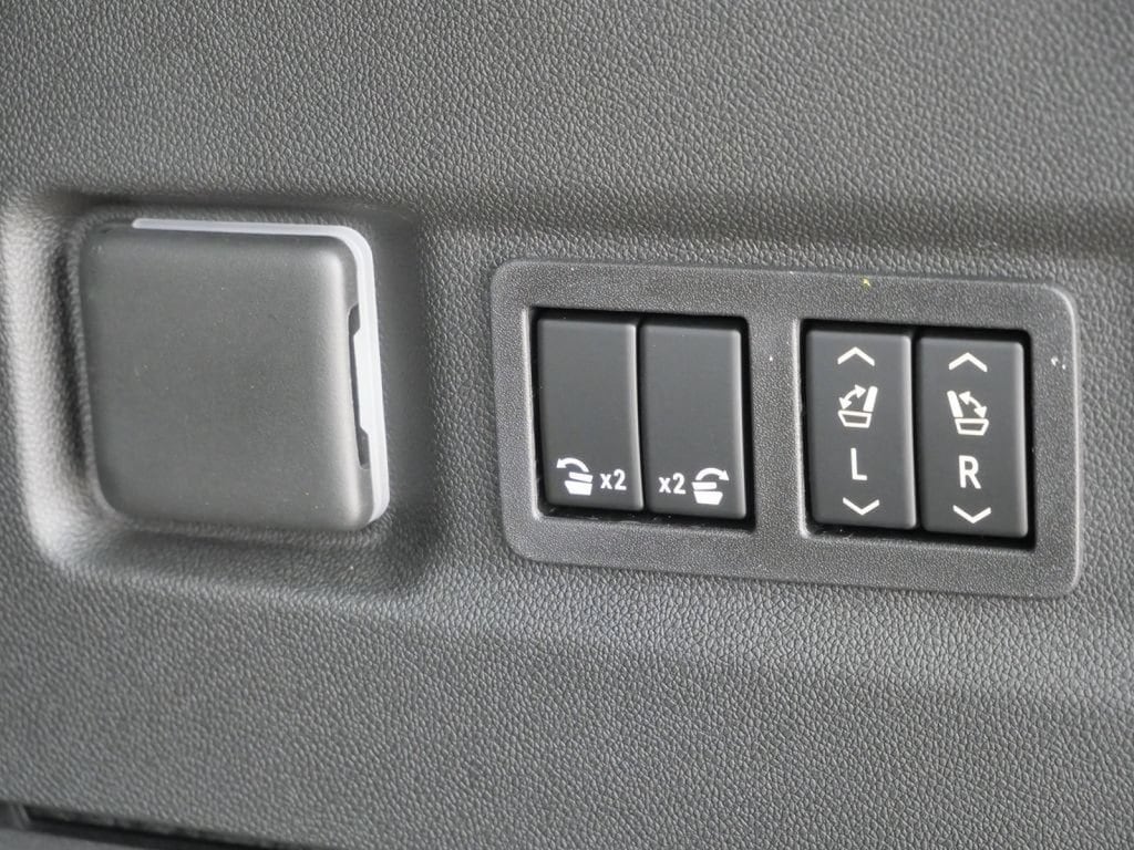 2026 GMC Yukon XL Denali - Photo 33