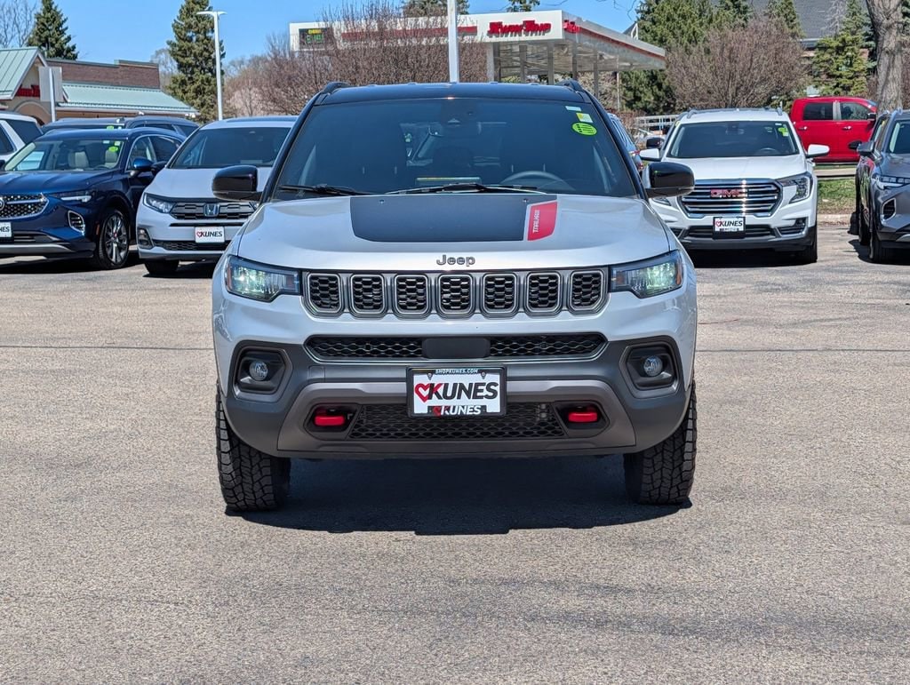 Used 2025 Jeep Compass Trailhawk