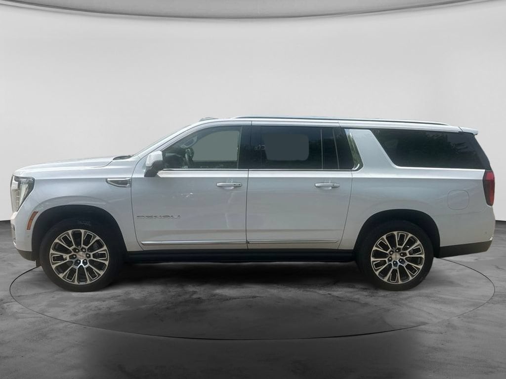 2026 GMC Yukon XL Denali - Photo 5