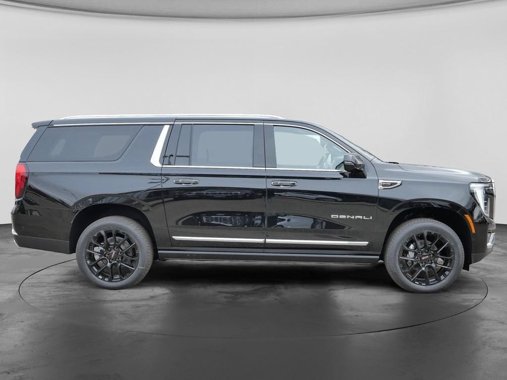 2026 GMC Yukon XL Denali - Photo 19