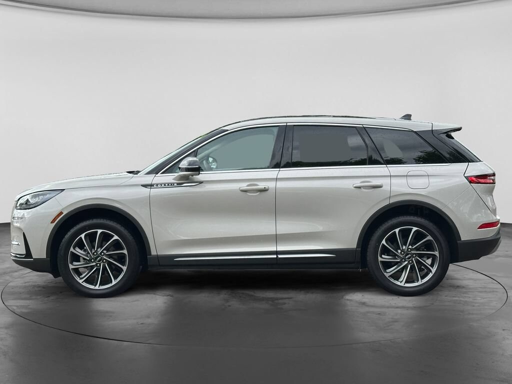 Used 2024 Lincoln Corsair Premiere