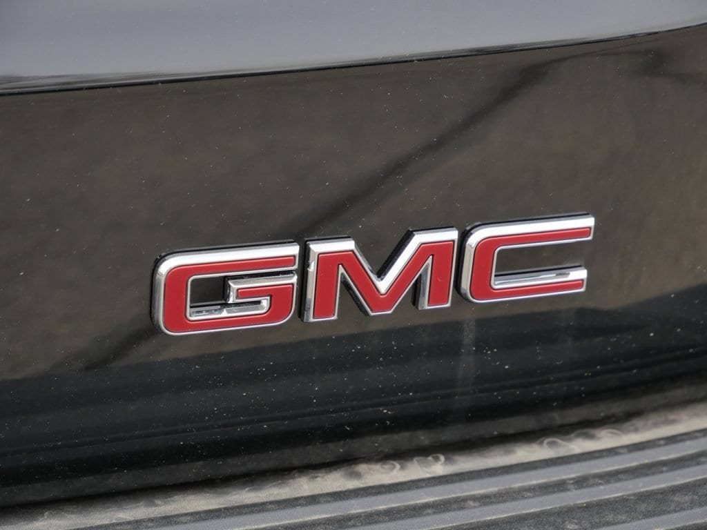 2026 GMC Yukon XL Denali - Photo 14
