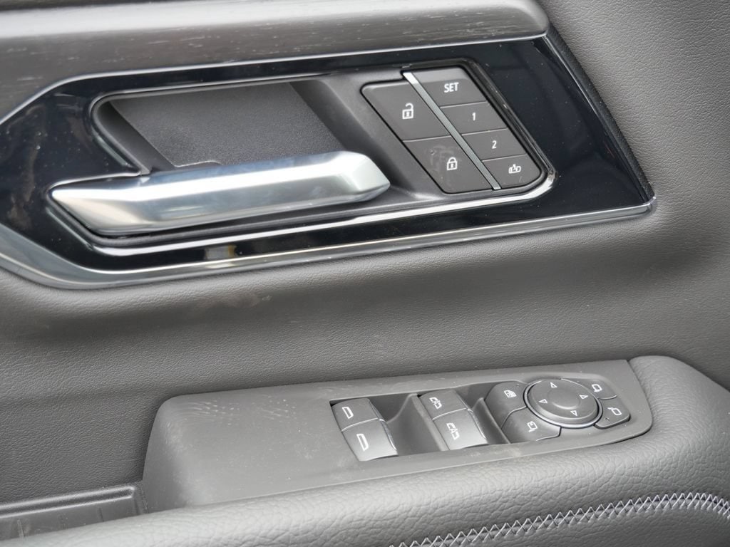 2026 GMC Yukon XL Denali - Photo 44