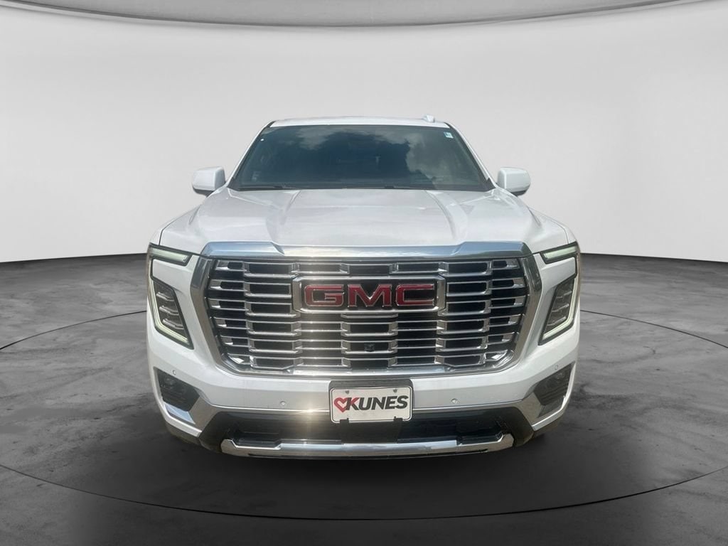2026 GMC Yukon XL Denali - Photo 2