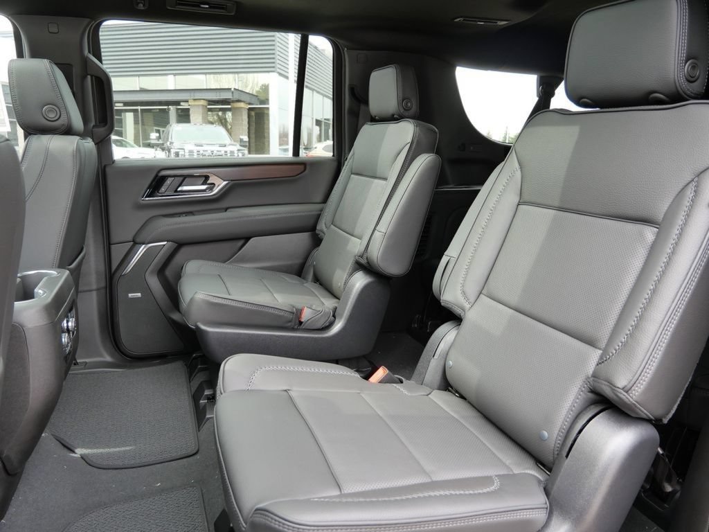 2026 GMC Yukon XL Denali - Photo 37