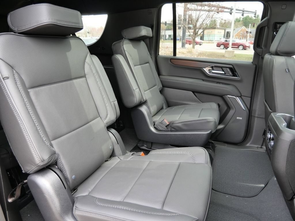 2026 GMC Yukon XL Denali - Photo 29