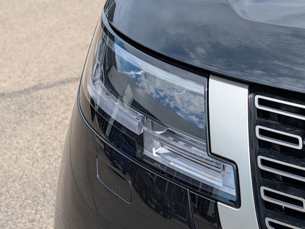 Used 2023 Land Rover Range Rover SE