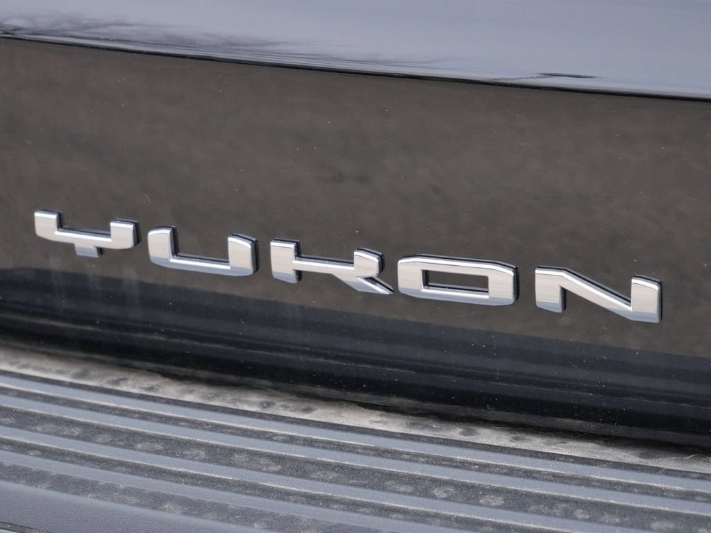 2026 GMC Yukon XL Denali - Photo 16