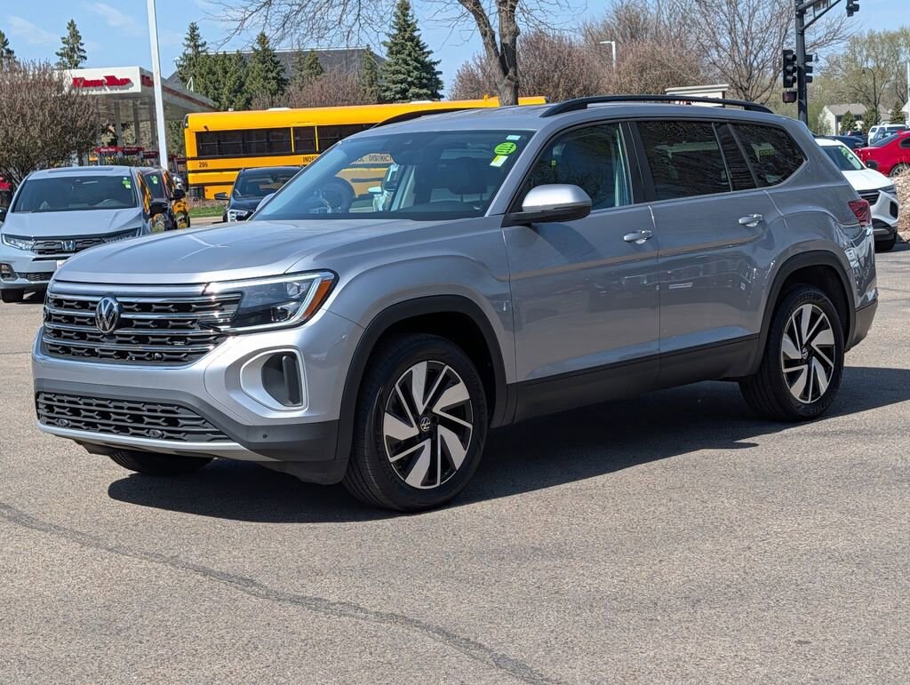 Used 2025 Volkswagen Atlas 2.0T SE w/Technology