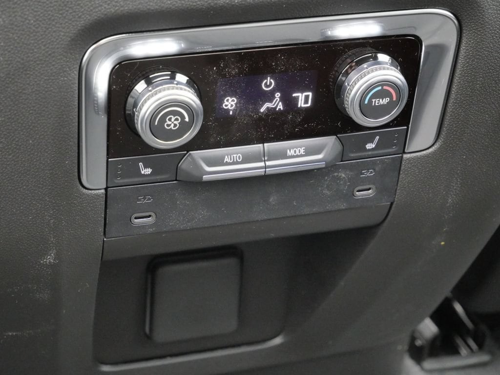 2026 GMC Yukon XL Denali - Photo 43