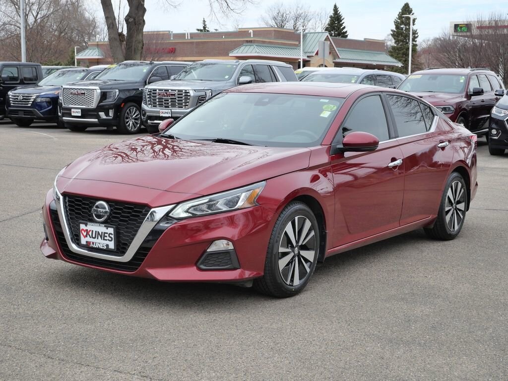 Used 2021 Nissan Altima 2.5 SV