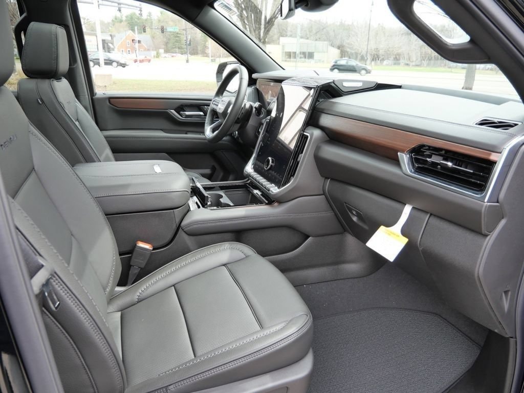 2026 GMC Yukon XL Denali - Photo 23
