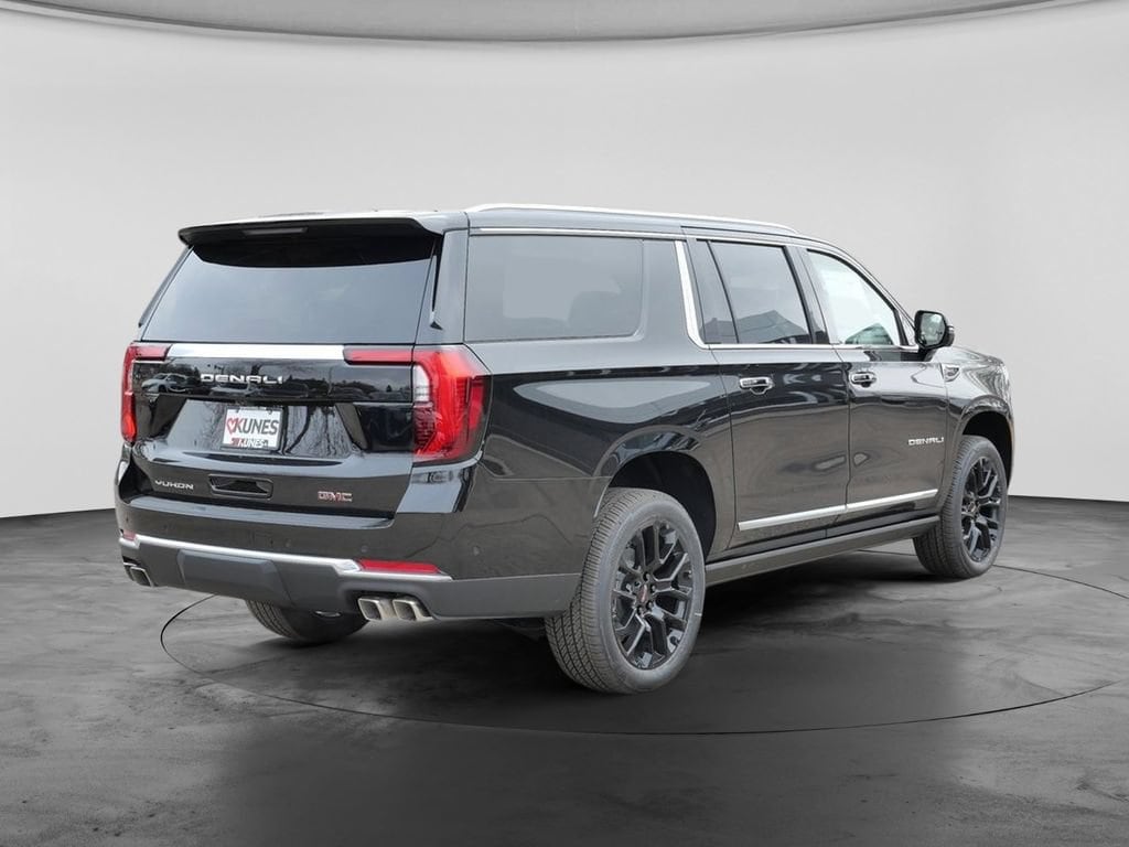 2026 GMC Yukon XL Denali - Photo 17