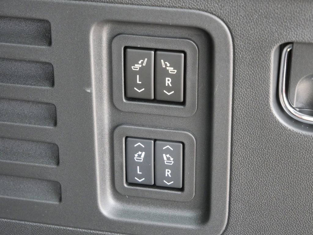 2026 GMC Acadia Denali - Photo 32