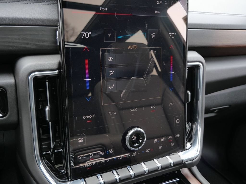 2026 GMC Yukon XL Denali - Photo 49