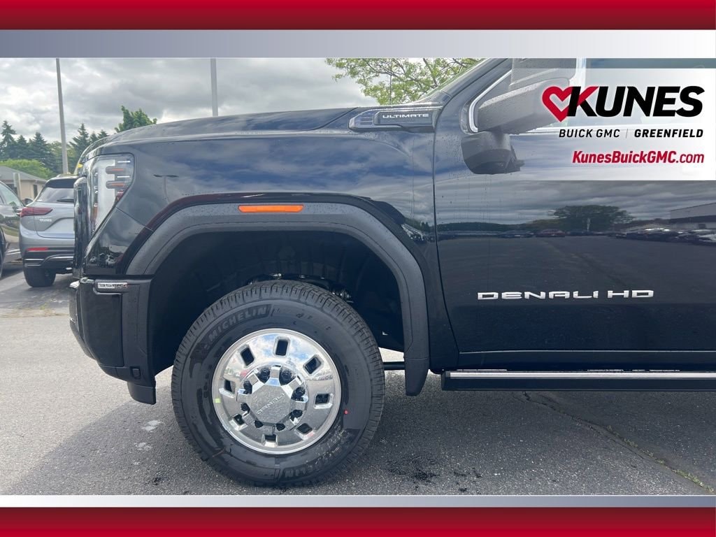 2026 GMC Sierra 3500HD Denali Ultimate - Photo 13