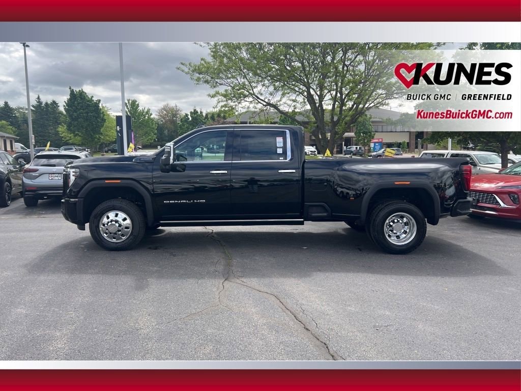 2026 GMC Sierra 3500HD Denali Ultimate - Photo 8