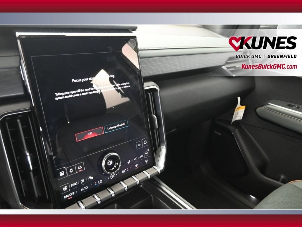 2025 GMC Acadia AT4 - Photo 21