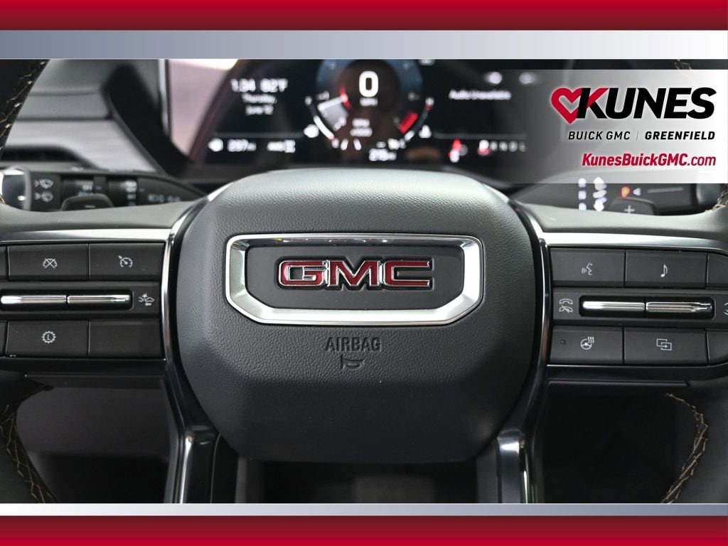 2025 GMC Acadia AT4 - Photo 30