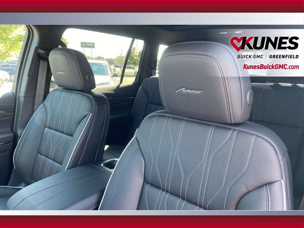 2026 Buick Enclave Avenir - Photo 18